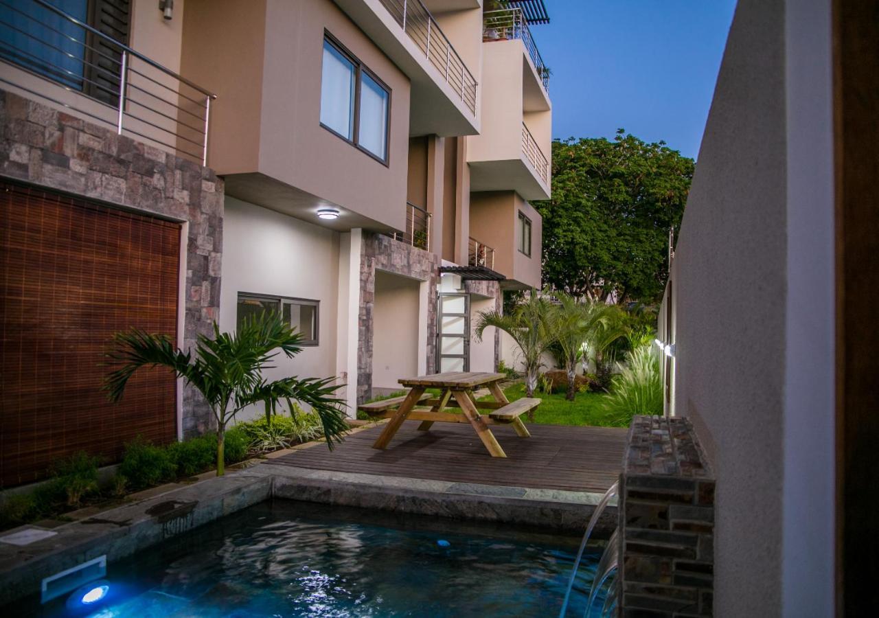 Luxury 2 Bedroom Apartment With Pool - Close To Flic-En-Flac Beach Eksteriør billede